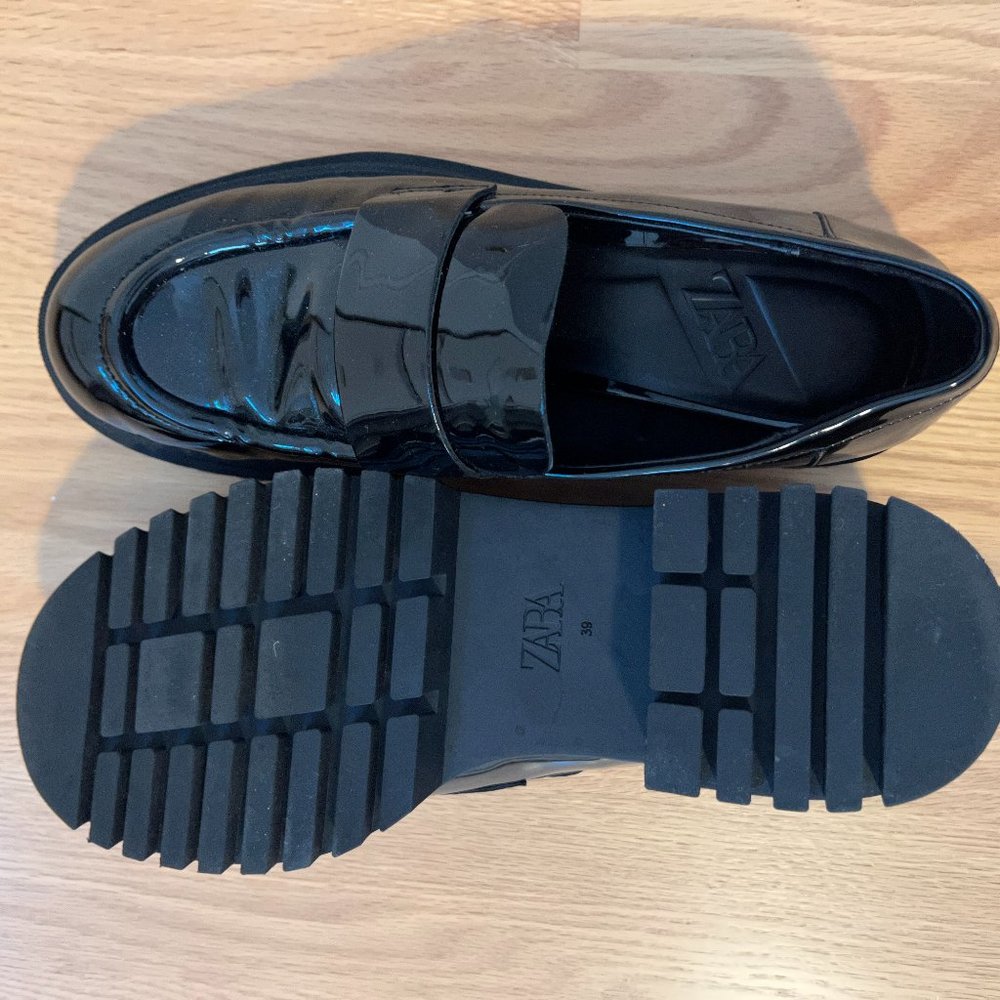 ZARA Black Patent Platform Loafers (US 8/EU 39) - Picture 2 of 3